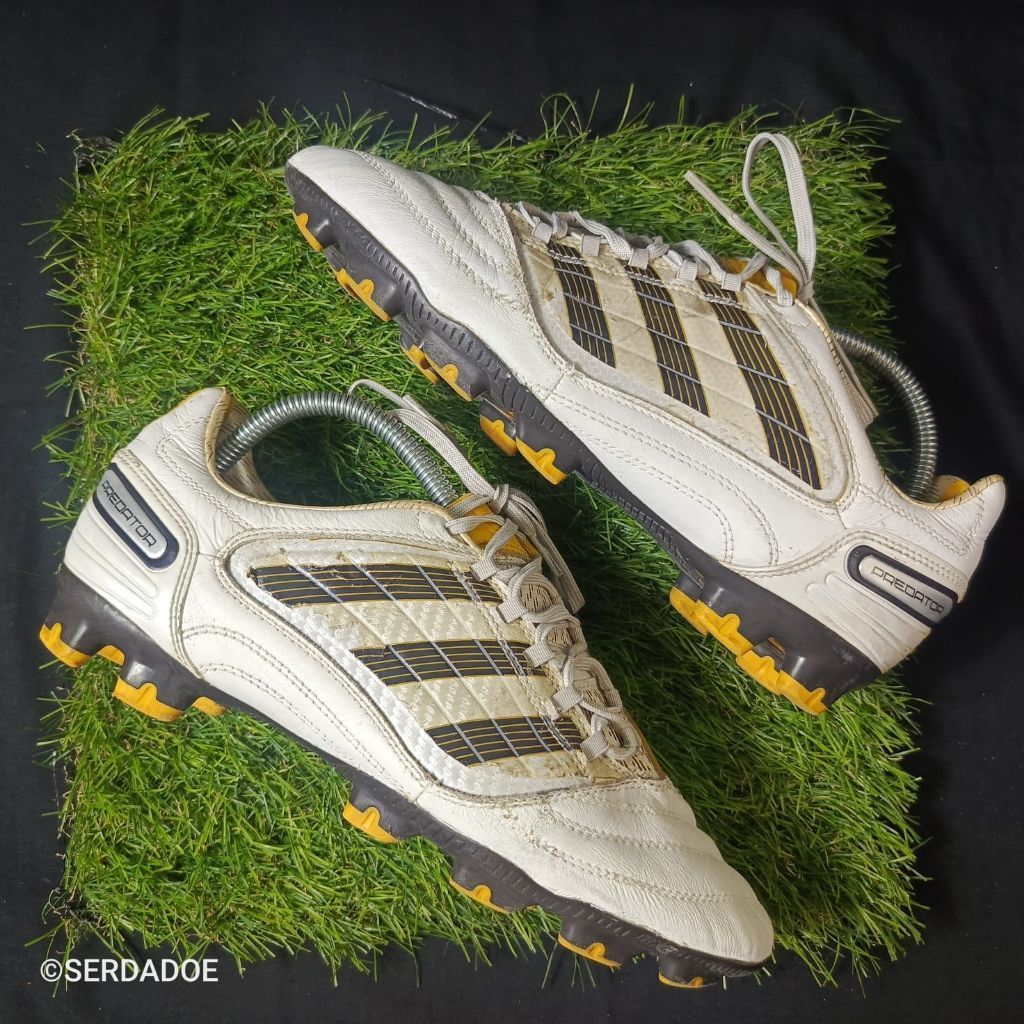 G00804 sepatu bola ad*das predator absolion TRX FG