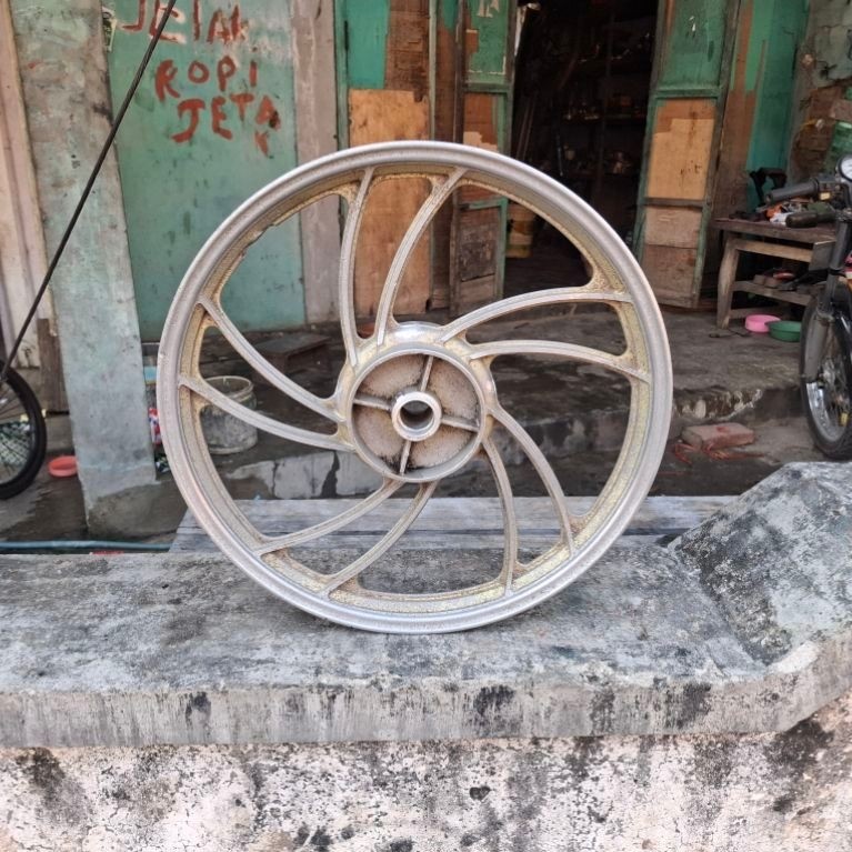 velg racing belakang kipas scorpion model cefiro ring 18 r18 yamaha rxz rzr rx king rx special