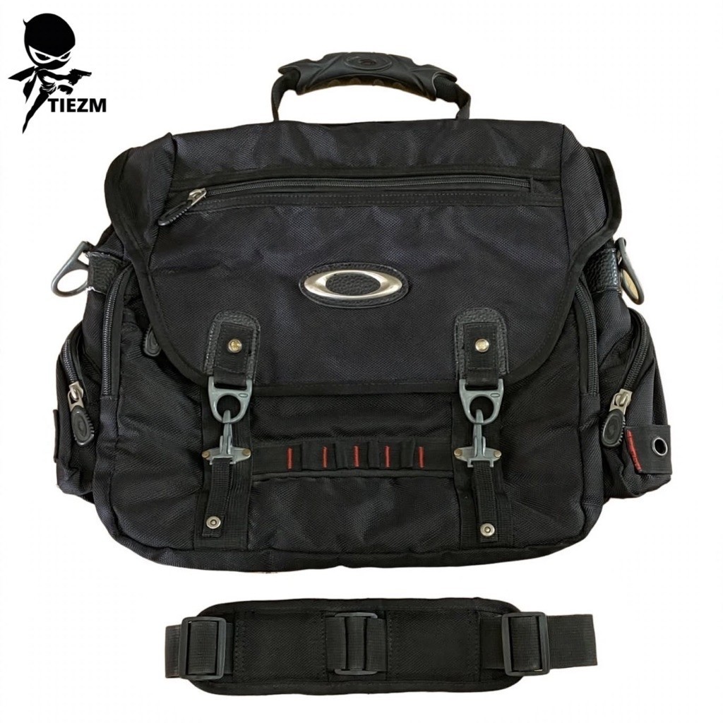 Original Early 2000’s Oakley Software Utility Messenger Vintage Bag