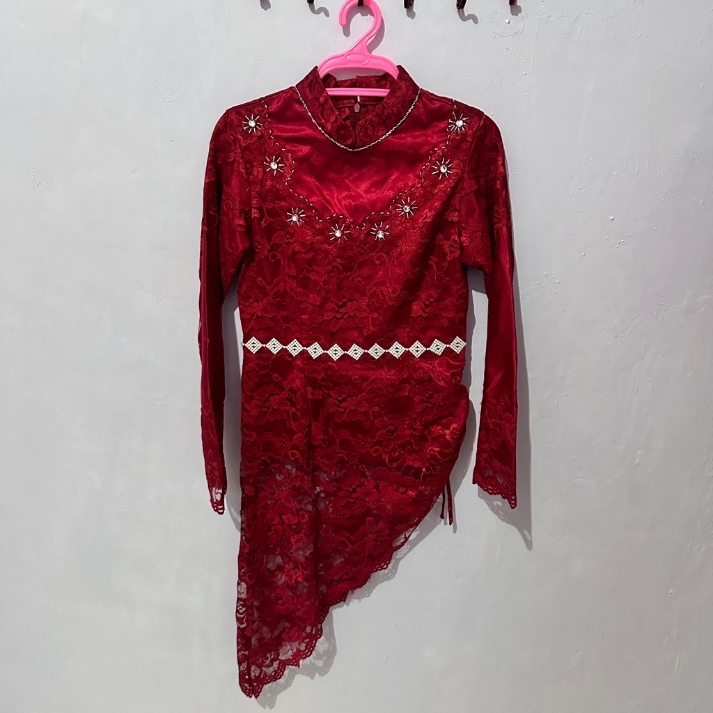 Kebaya Merah Maroon