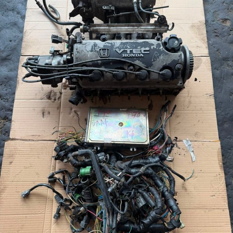 Paket cylinder head VTEC Civic Ferio Genio Estilo Nouva P08 P28
