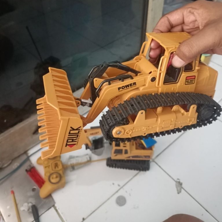 RC loader frekuensi masih 2.7 mhz