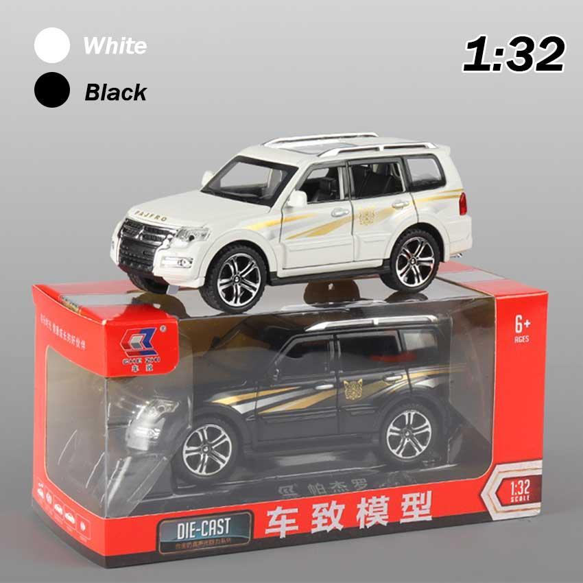 Scale 1/32 Diecast Miniatur Mobil MITSUBISHI PAJERO SPORT Original