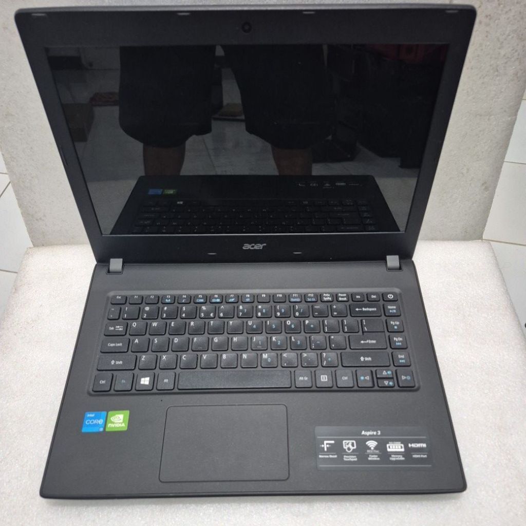 LAPTOP ACER E5-475 CORE i3 GEN 6 NVIDIA RAM 8GB SSD 256GB