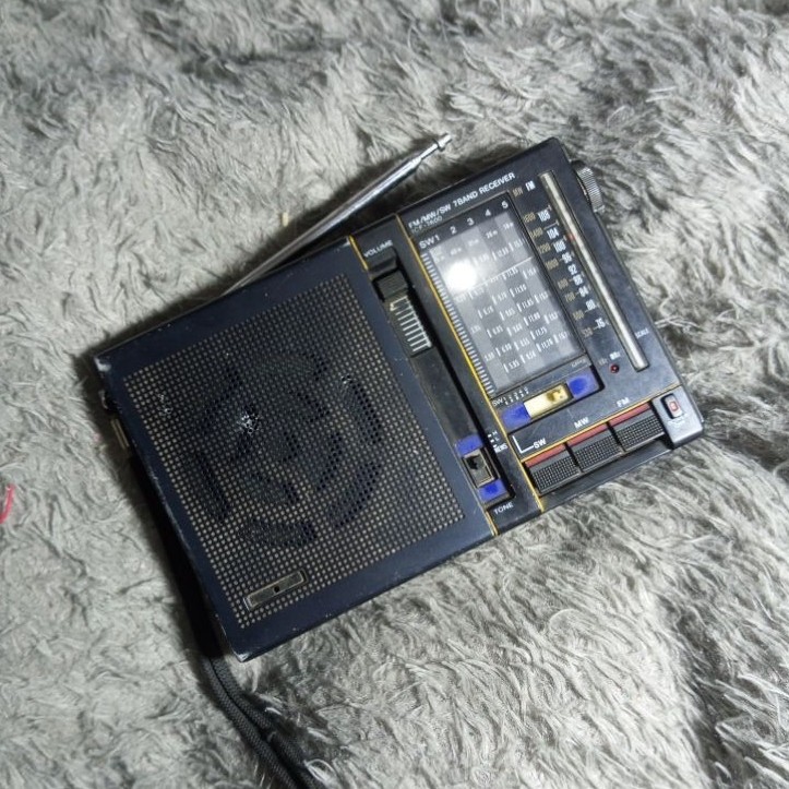 Radio Sony ICF-7600