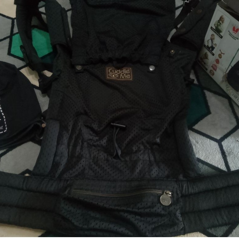 PRELOVED LEVANA AIR HITAM