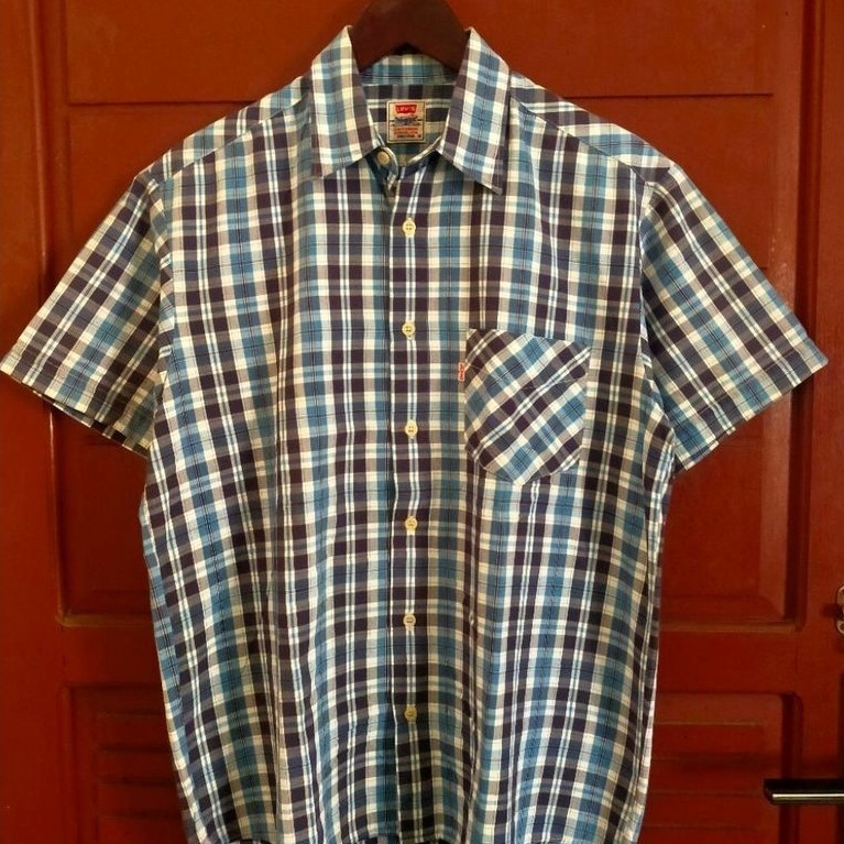 Kemeja Katun Levis Usa
