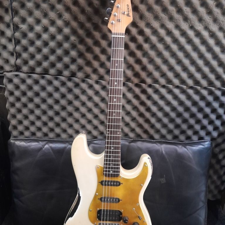 Gitar elektrik lawas prince strato second siap pakai