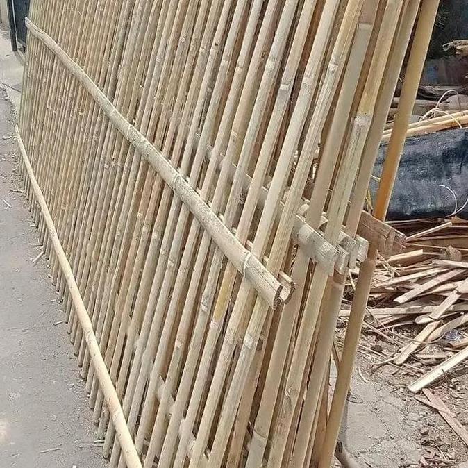 pagar bambu belahan tinggi 1,5 mter