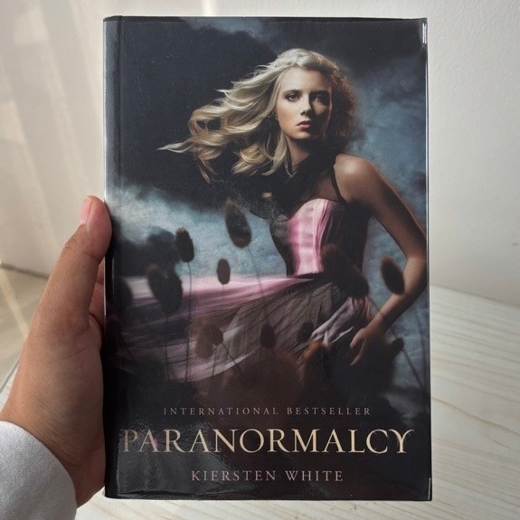 [Preloved] Buku Novel Paranormalcy - Kiersten White