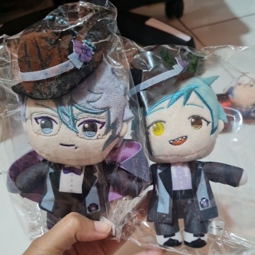 boneka twisted wonderland doll keychain