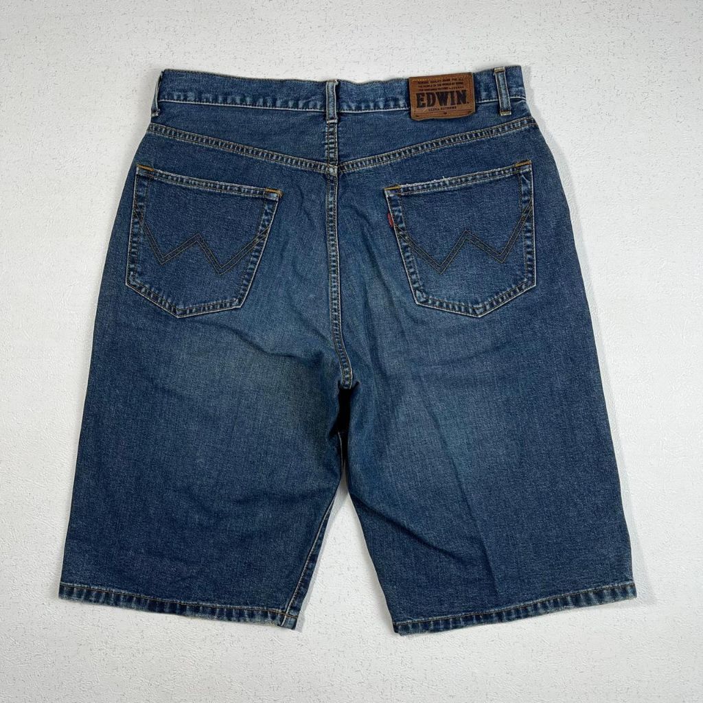celana pendek denim Edwin size 34 jeans