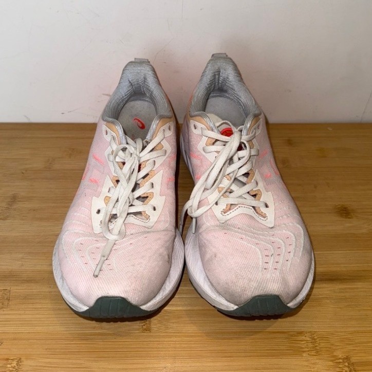 Asics Novablast 4