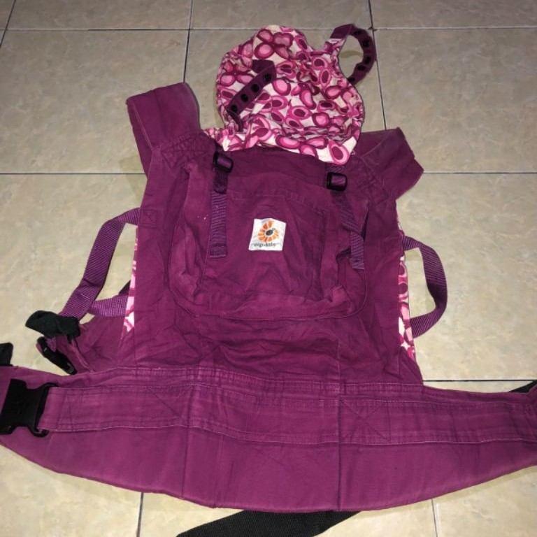 Gendongan Ergobaby original