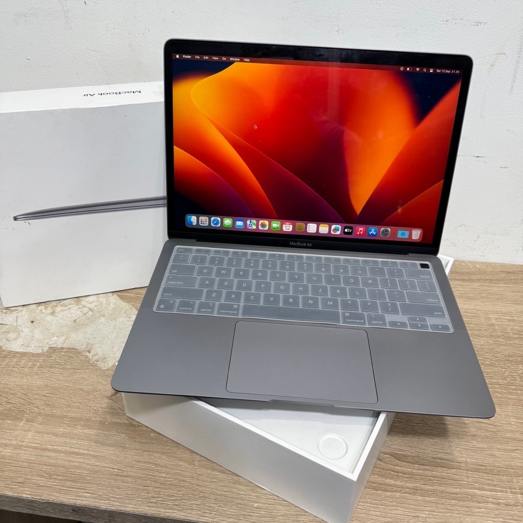 macbook air m1 8/256gb resmi ibox