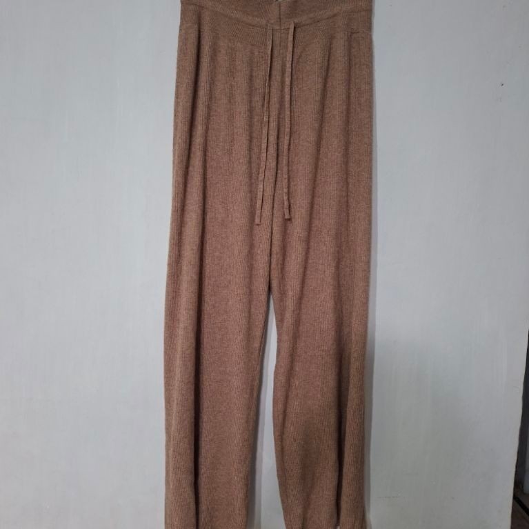 preloved kulot knit wanita brand/unitali/untal