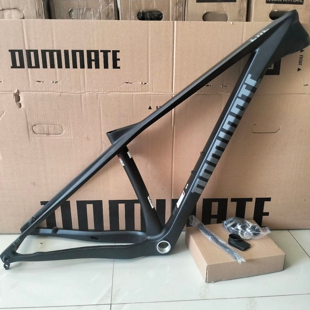 Frame Dominate cxc Carbon size S 29er (new) baru
