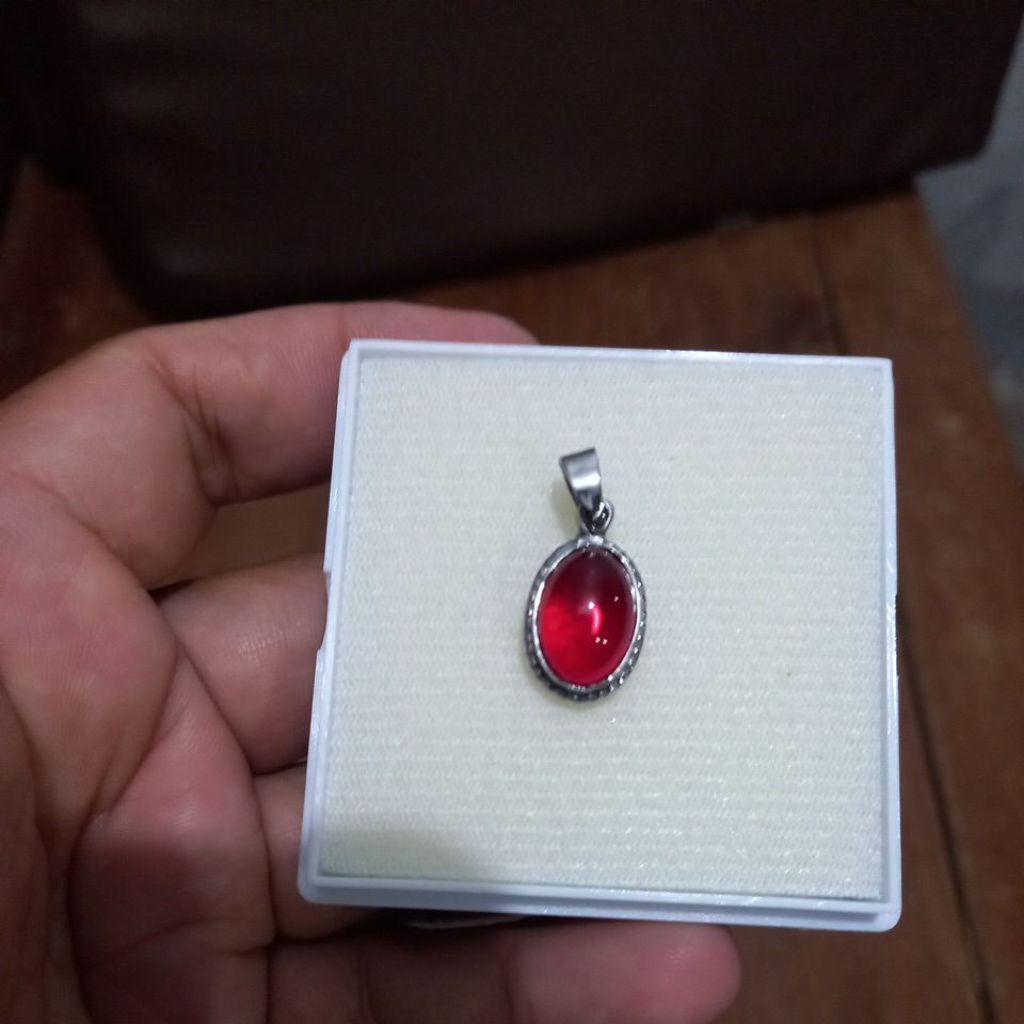 Liontin merah Siam Bangkok MONEL