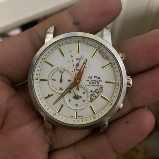 jam tangan bahan rusak