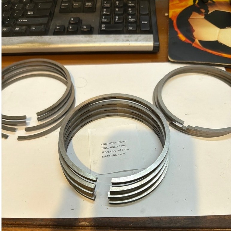 ring piston 106mm,tebal ring 2.5mm,tebal ring oli 5mm,lebar ring 4mm (A)