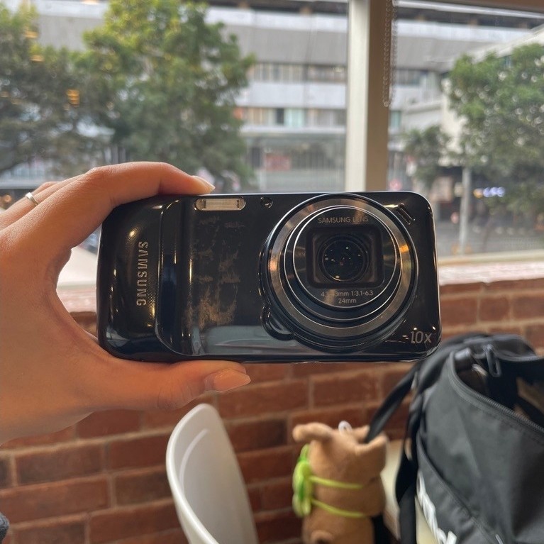 Handphone Samsung S4 Zoom