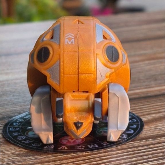 BAKUGAN Batlle Planet Thryno DX Pack