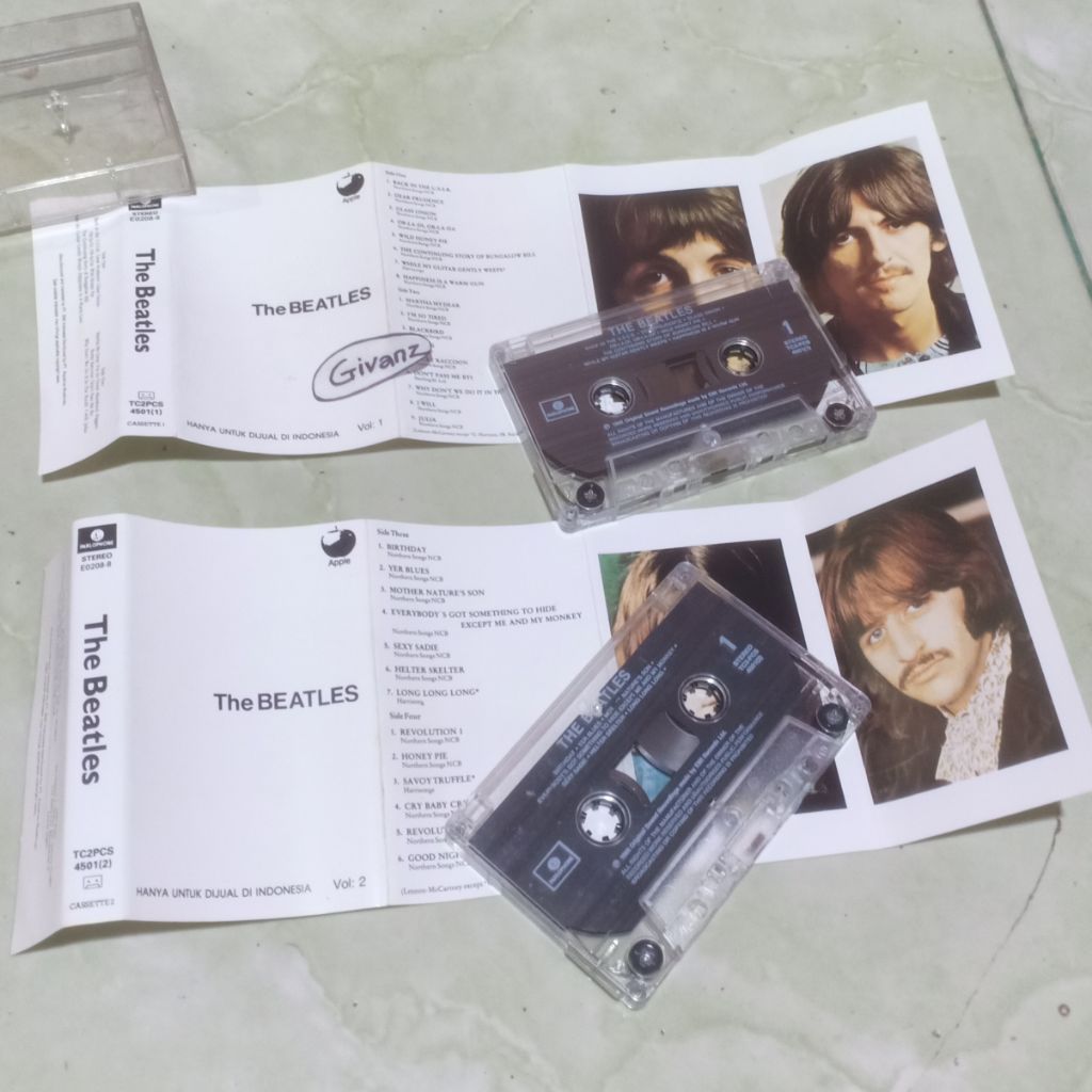 kaset pita THE BEATLES - White album