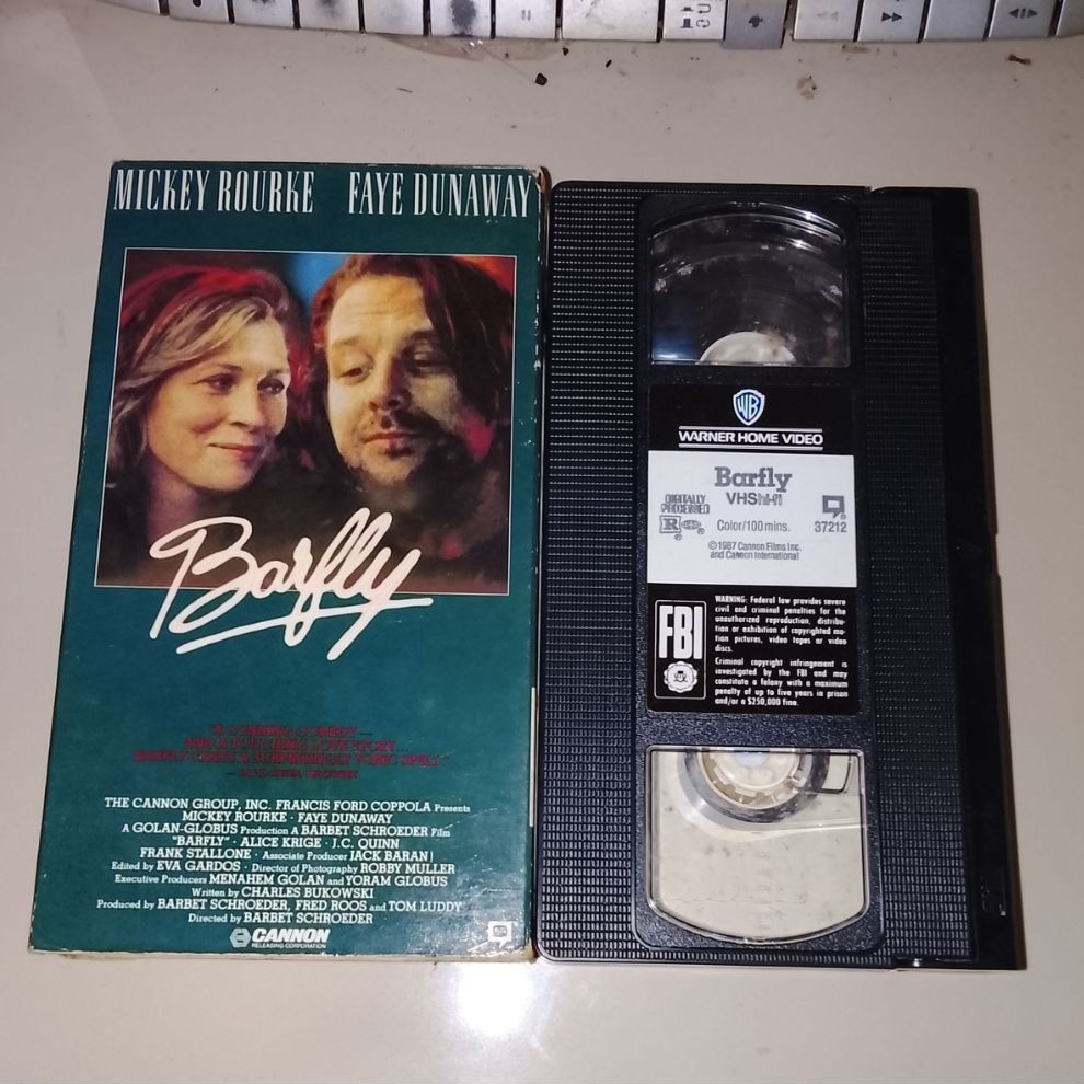 Kaset VHS Betamax Barfly