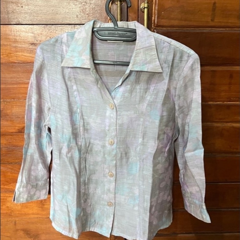 kemeja sheer ungu fit body