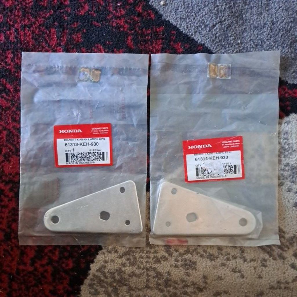 Bracket dudukan lampu depan kanan kiri honda megapro old/megapro primus megapro adventure  BRAKET KA