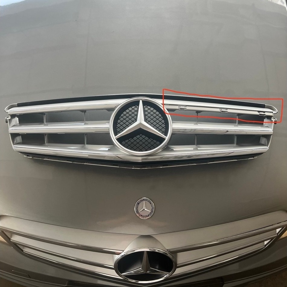 Jual Grill Mercedes-Benz W204 Original – Chrome