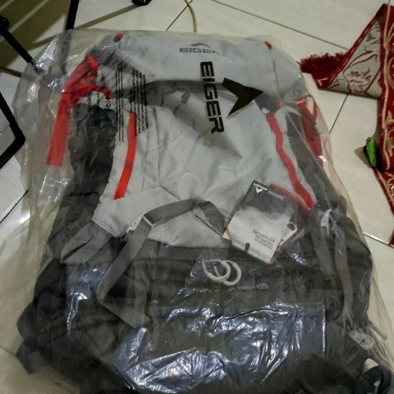 equator trek 65L