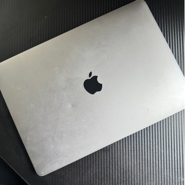 Macbook Air 2019 minus lcd blank