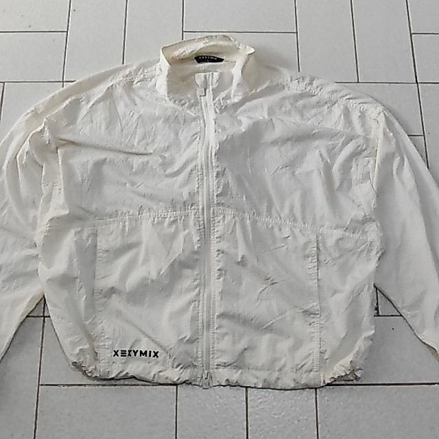 Jaket Sport Running Crop Oversize Xexymix Putih