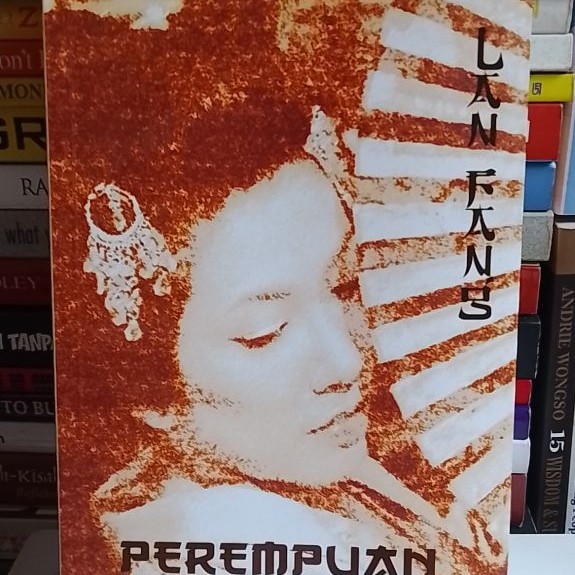 PEREMPUAN KEMBANG JEPUN