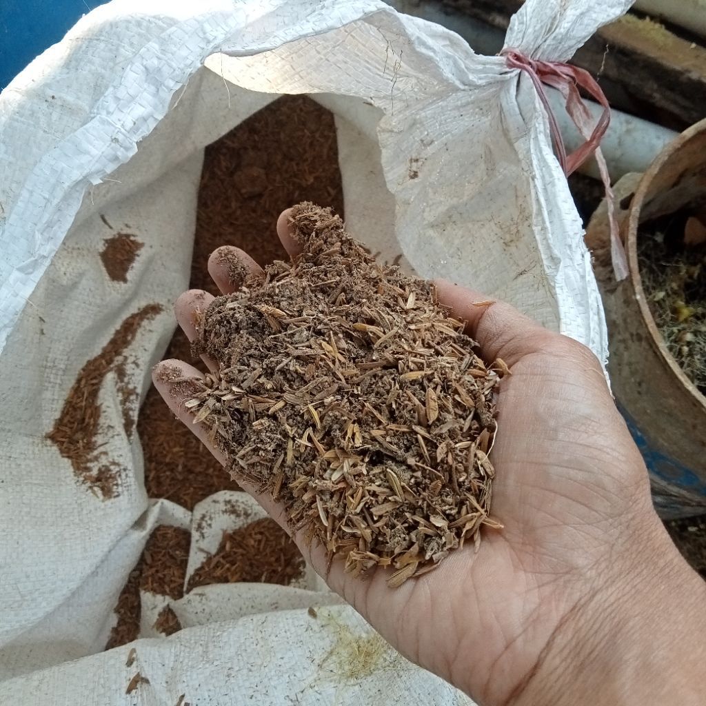 Pupuk Organik Kohe Ayam Penyubur Tanaman 1 Liter