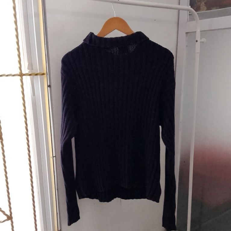 Knit Hitam Rajut GAP