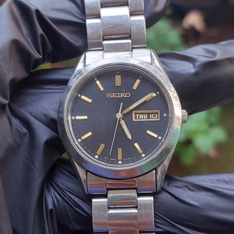(Harga Net) Jam Tangan Seiko REF. 7N43-9070 Original Sunburst Dial Quartz Baterai Mesin Normal Tingg