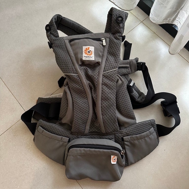 Ergobaby Omni Breeze
