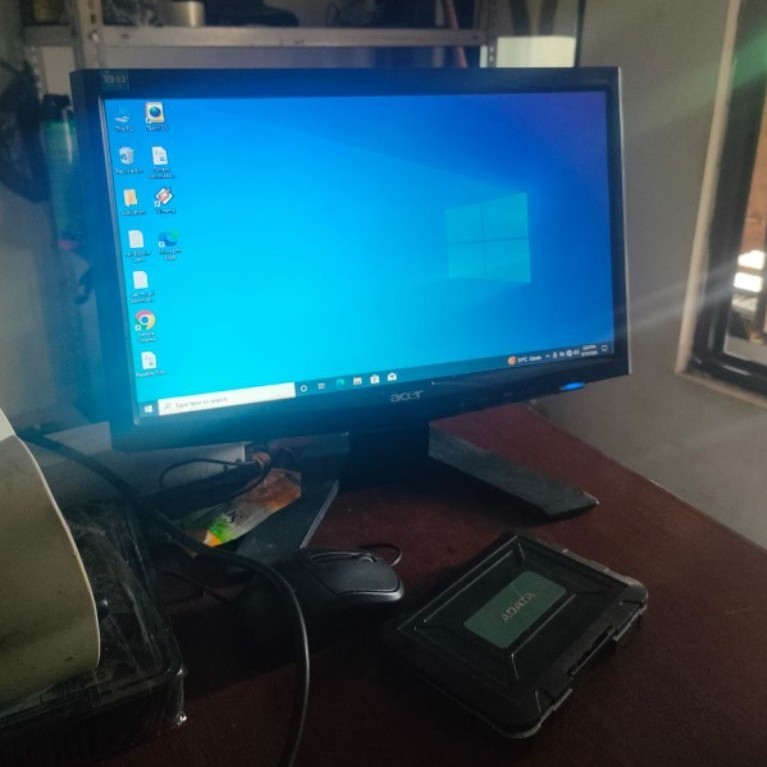 Monitor LCD ACER 16 inch wide screen normal