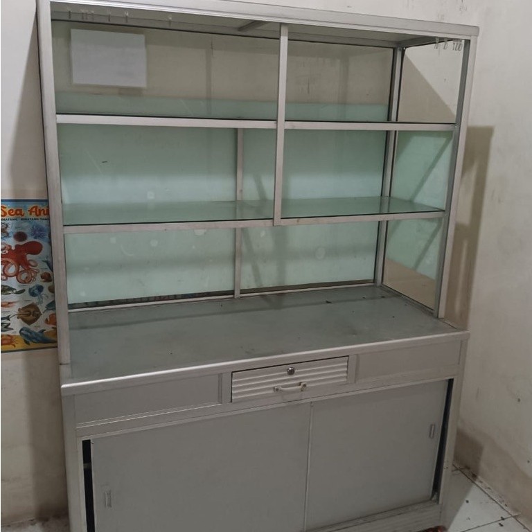 Etalase Alumunium Bekas Preloved