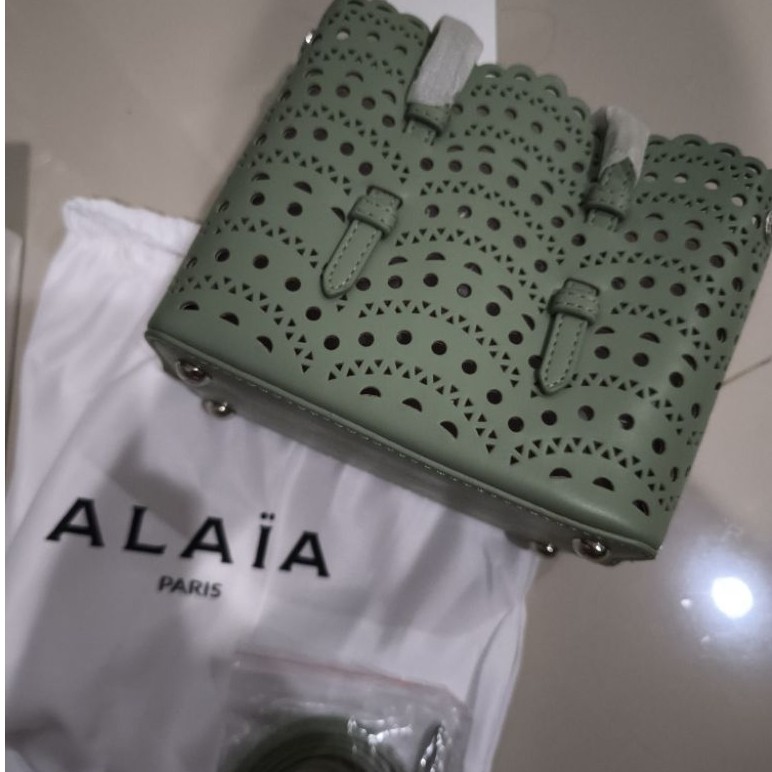 Alaia Mina Sage