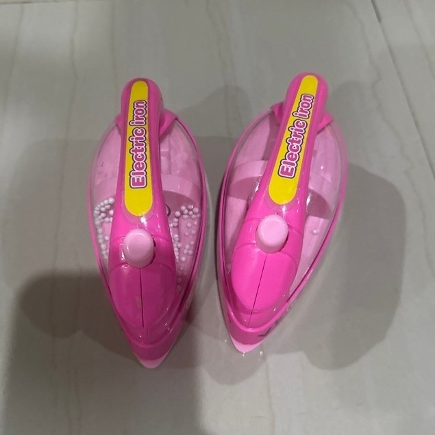 PRELOVED MAINAN SETRIKAAN ANAK