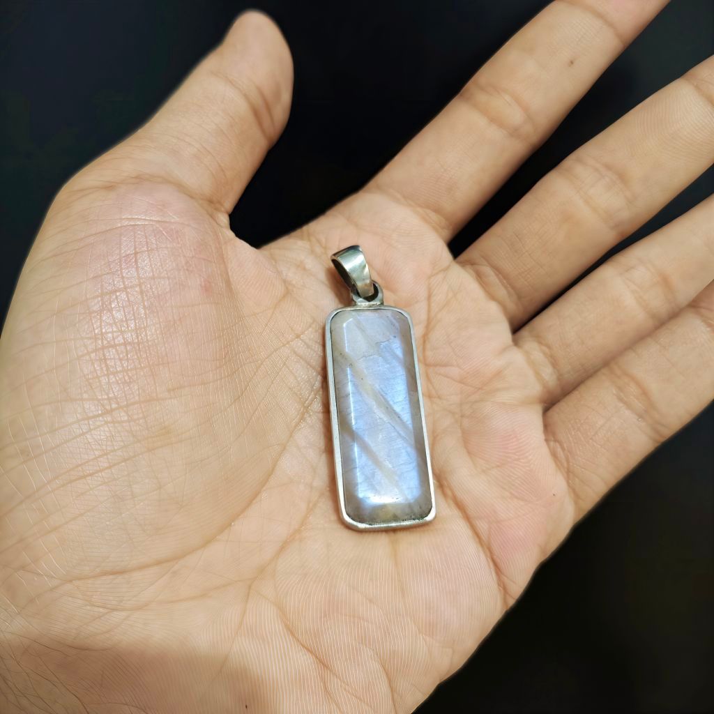 Pendant liontin moonstone ring koin