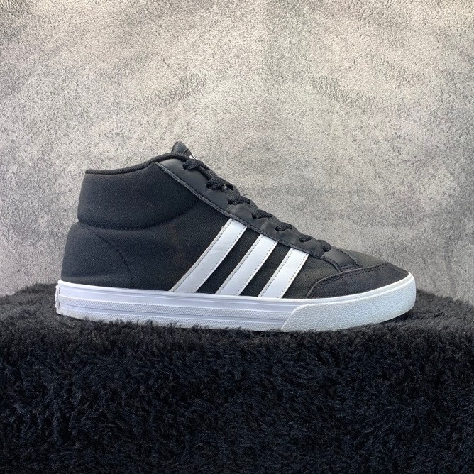 Sepatu Second Casual Adidas others Skate shoes Original Guarantee 100%