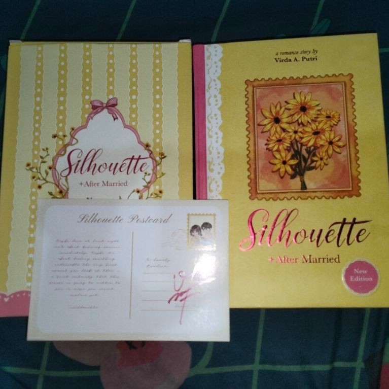 (baca desc) preloved novel Sillhoutte new edition Hc + postcard ttd basah