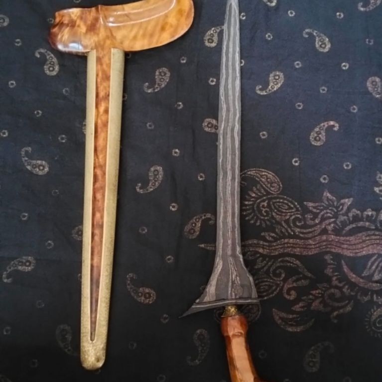 Keris Sepuh Tilam Upih Pamor Tejo Kinurung Warangka Gayaman Solo Kayu Trembalo Iras I Keris Sepuh Ma