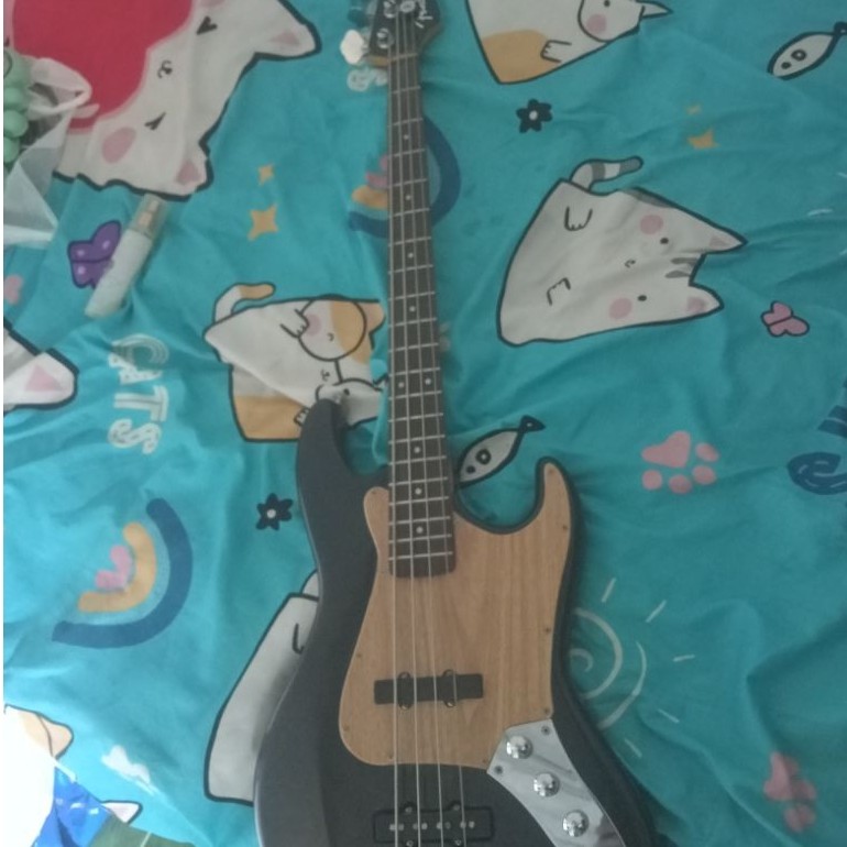 Jazz Bass Bekas Malang Raya