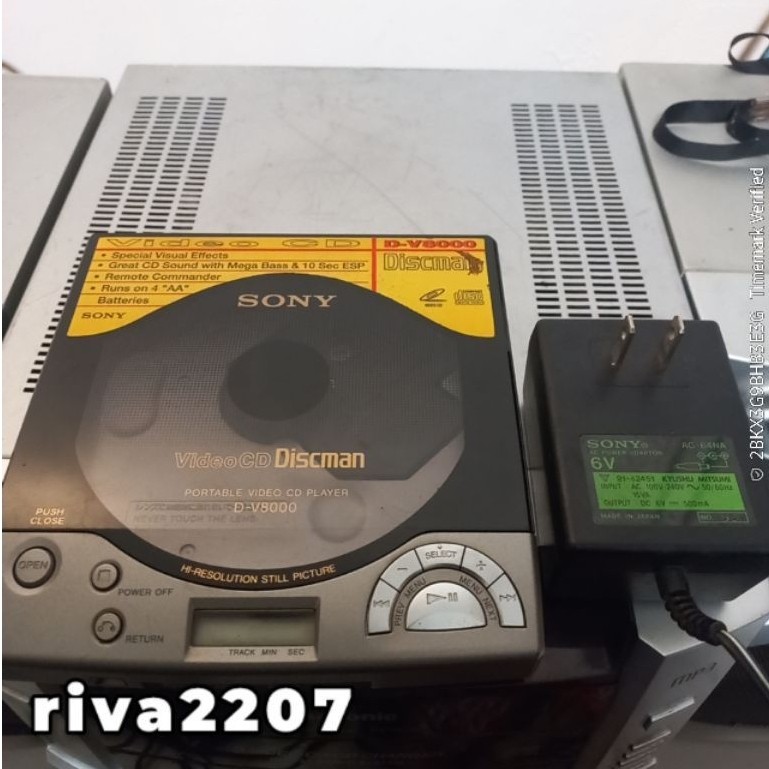 DISCMAN SONY - D-V8000 - CD PLAYER - BUTUH  SERVICE + adaptor sony 6v