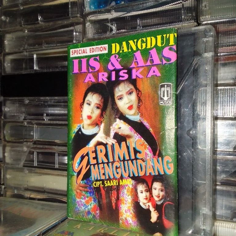 Kaset Kaset Dangdut IIS & AAS Ariska Special Edition Gerimis Mengundang